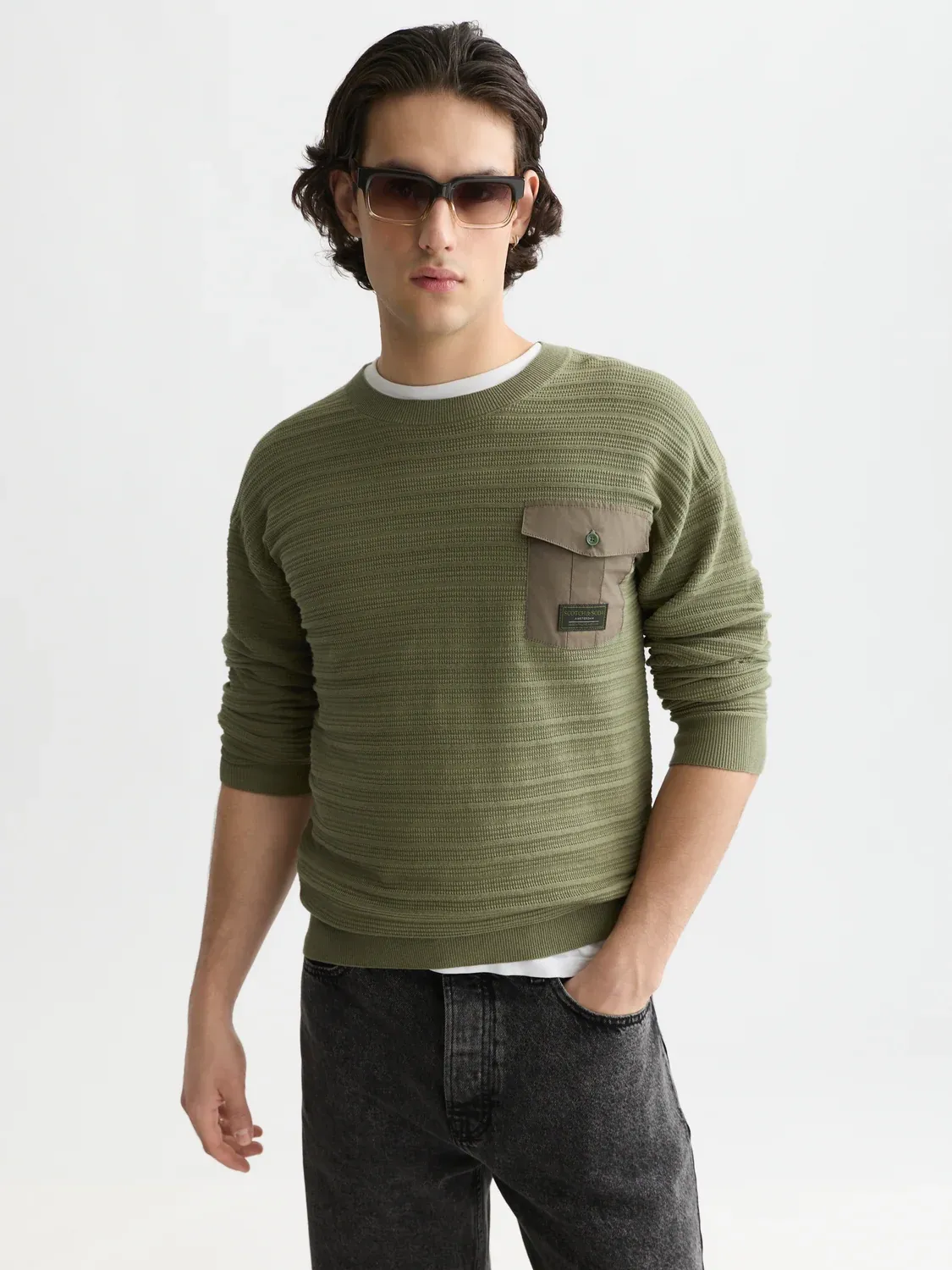 SCOTCH AND SODA - Structured chest pocket relaxed-fit pullover green
