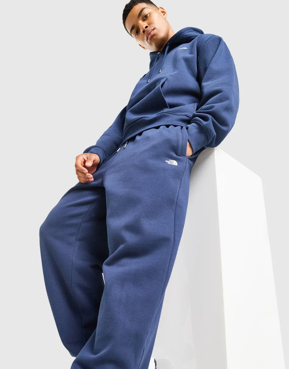 THE NORTH FACE - M TNF ESSENTIAL SIMPLE DOME RELAXED PANT SUMMIT NAVY