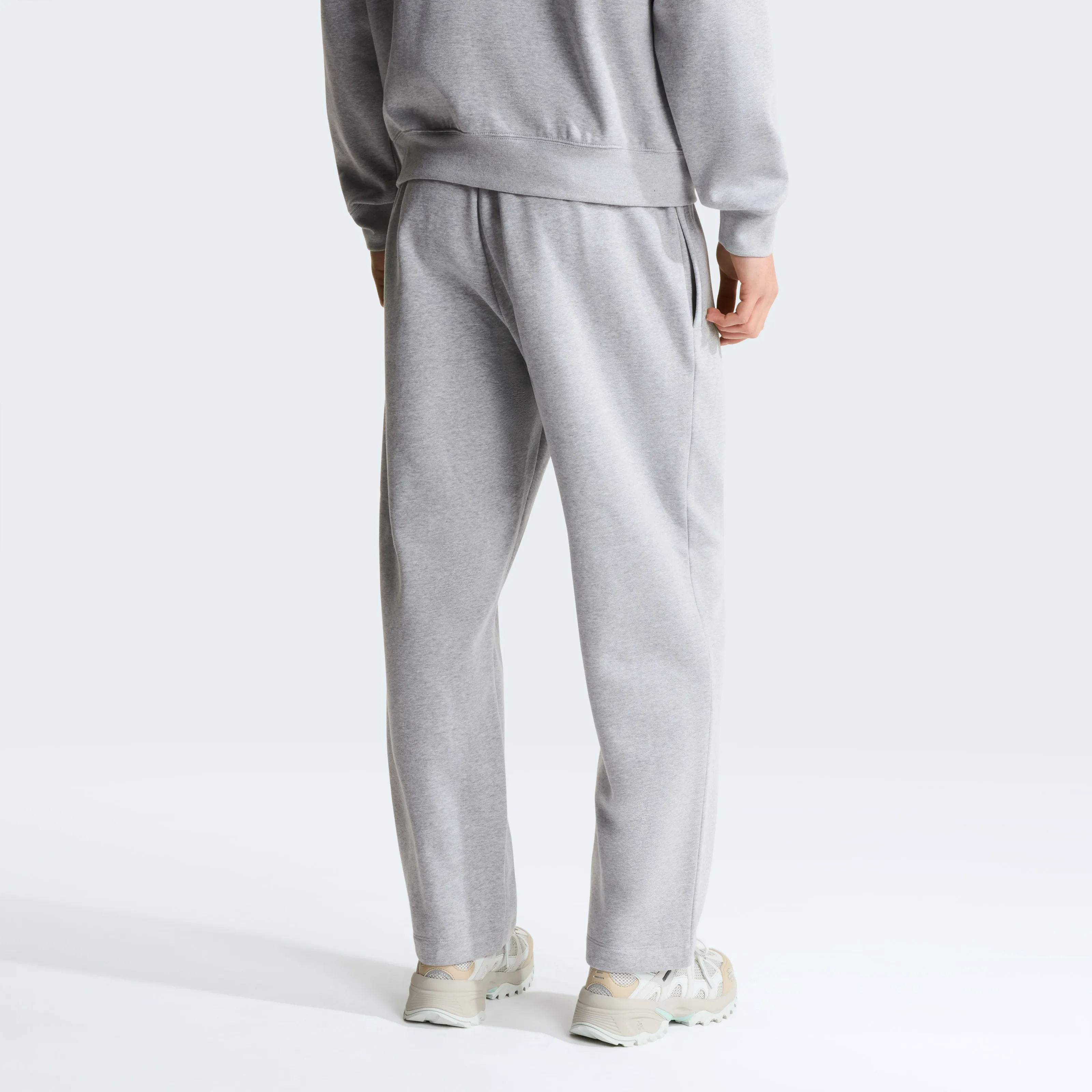 THE NORTH FACE M ESSENTIAL SD RLX OPEN HEM SWEATPANT TNF Pale Grey Heather